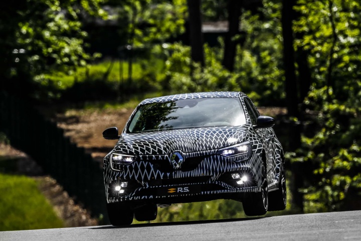 New Renault Sport Megane to get two chassis