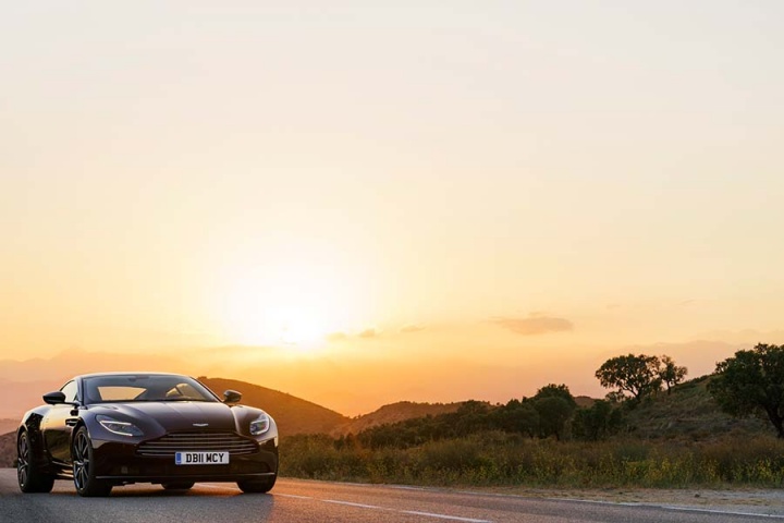 Aston Martin DB11 V8 Coupe