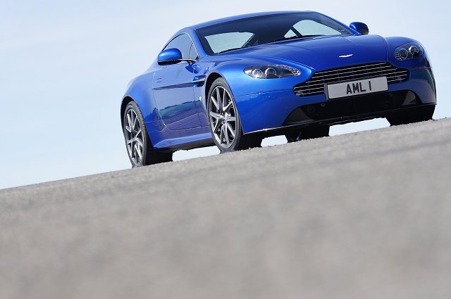 Aston Martin V8 Vantage S