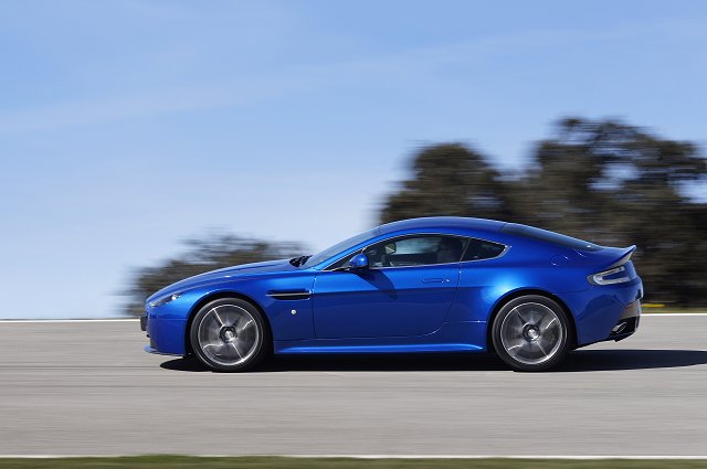 Aston Martin V8 Vantage S