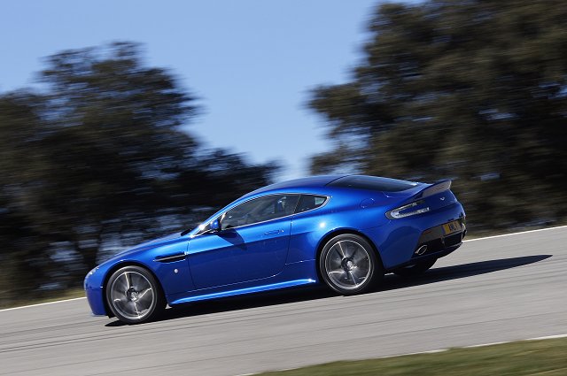Aston Martin V8 Vantage S