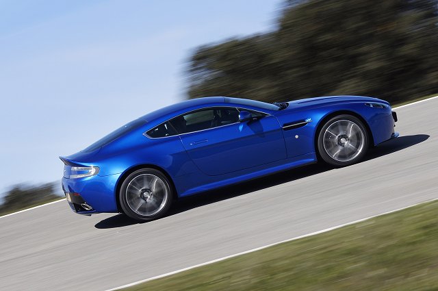 Aston Martin V8 Vantage S