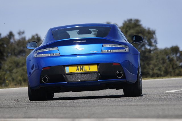Aston Martin V8 Vantage S