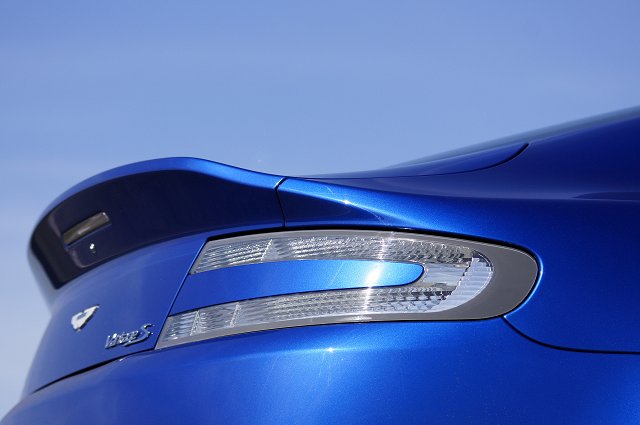 Aston Martin V8 Vantage S