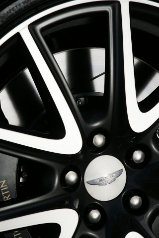 Aston Martin V8 Vantage S