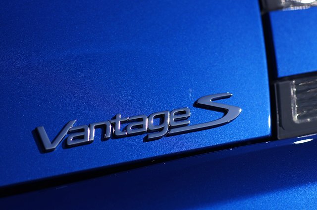 Aston Martin V8 Vantage S