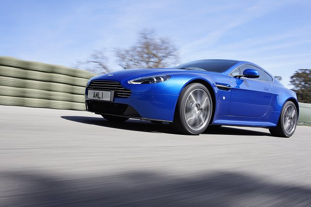 Aston Martin V8 Vantage S