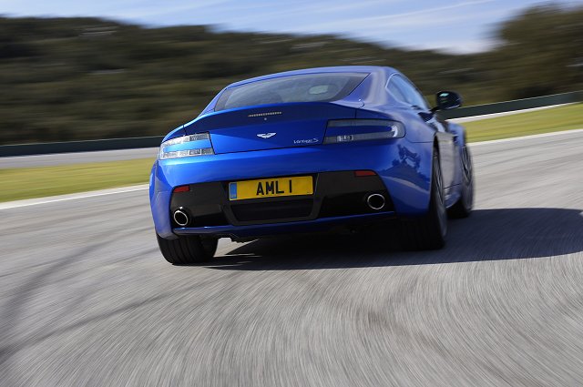 Aston Martin V8 Vantage S