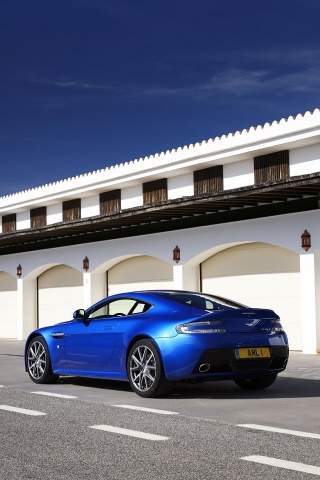 Aston Martin V8 Vantage S