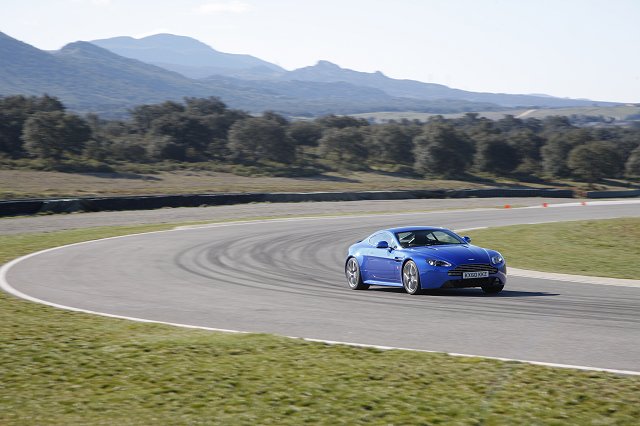 Aston Martin V8 Vantage S