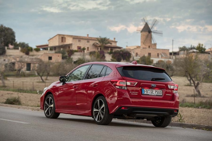 Subaru Impreza 1.6 petrol Reviews Complete Car