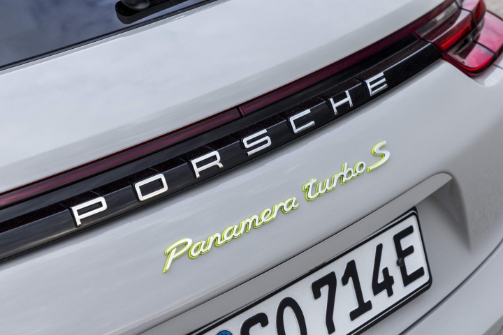 Porsche Panamera Turbo S E-Hybrid Sport Turismo