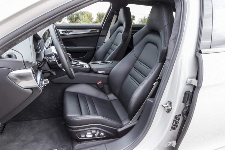 Porsche Panamera Turbo S E-Hybrid Sport Turismo