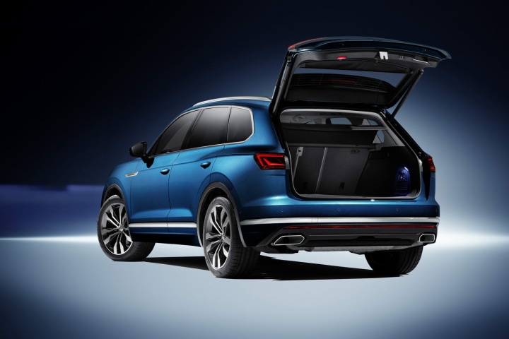 All-new Volkswagen Touareg details