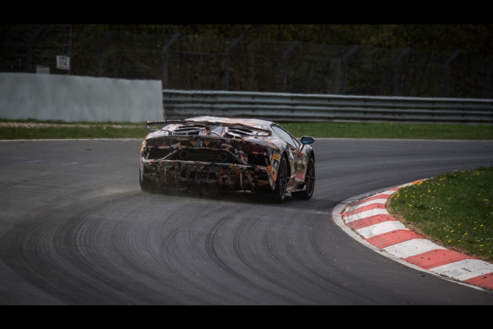 Lamborghini snatches Nürburgring record