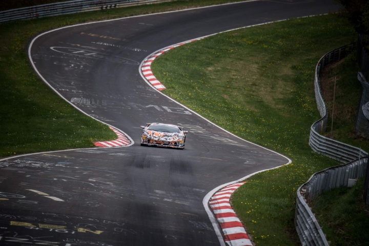 Lamborghini snatches Nürburgring record