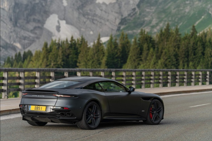 Aston Martin DBS Superleggera Coupe