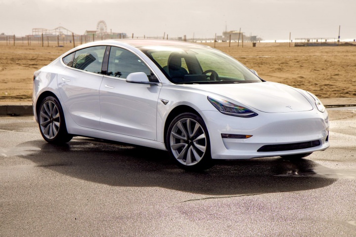 Tesla Model 3 Long-range (2019)