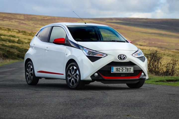 Toyota Aygo 1.0 Reviews, Test Drives Complete Car