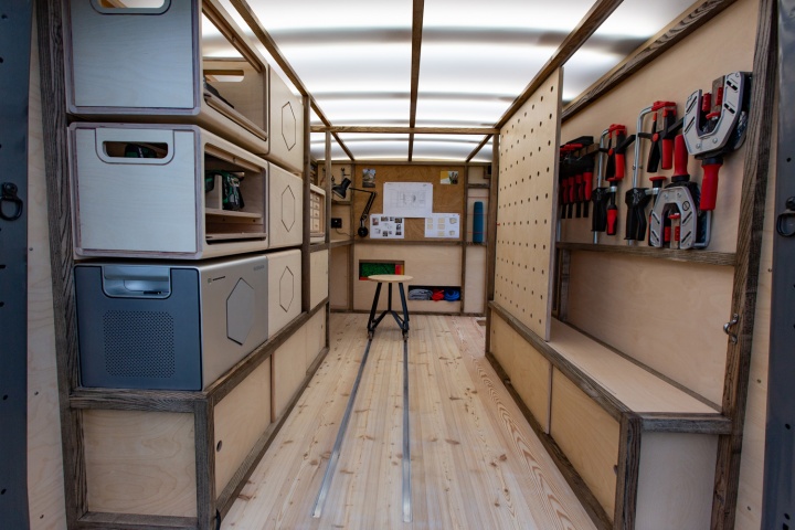 Nissan NV300 Concept makes DIY eco-friendly