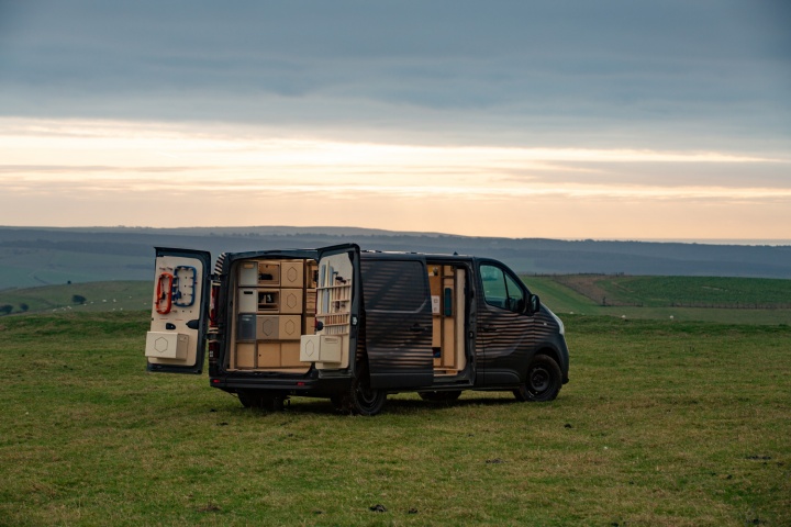 Nissan NV300 Concept makes DIY eco-friendly