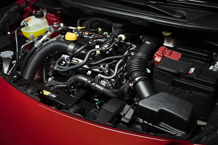 Nissan Micra 1.0 turbo petrol (2019)