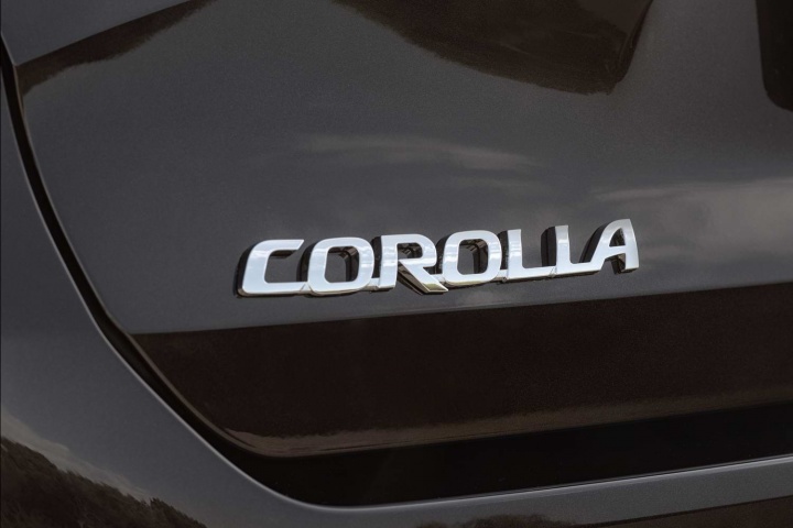 Toyota Corolla 1.8 Hybrid Touring Sports estate (2019)