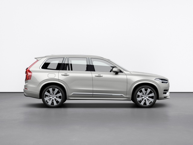 Volvo XC90 refreshed