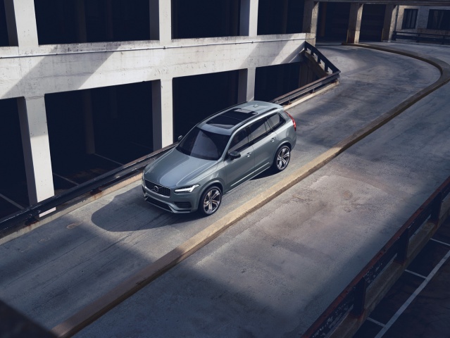 Volvo XC90 refreshed