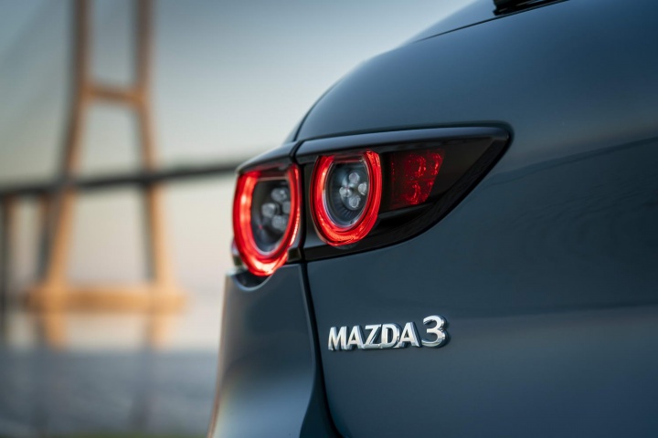 Mazda 3 2.0 SkyActiv-G M-Hybrid (2019)