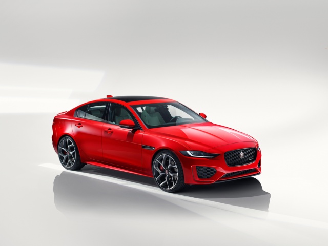 Jaguar XE saloon gets updated