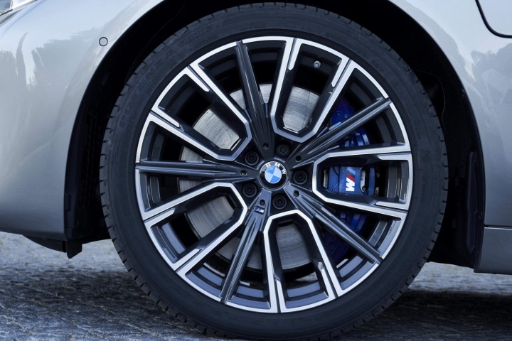 BMW 745Le xDrive hybrid (2019)