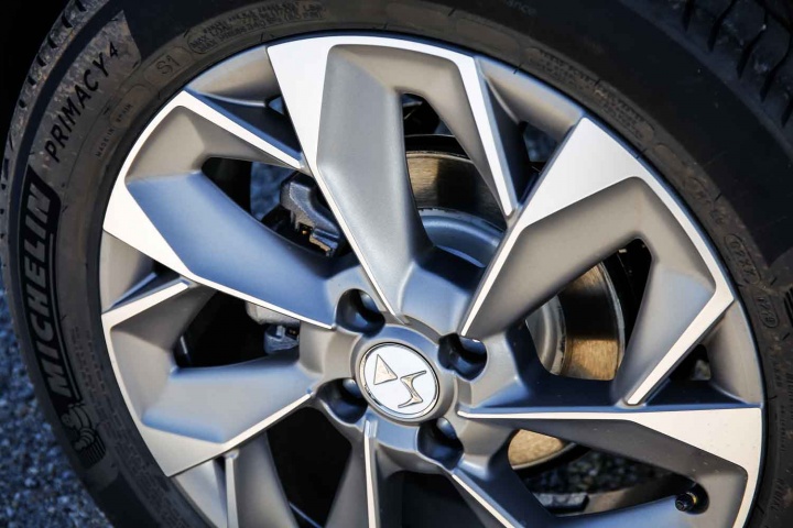 DS 3 Crossback E-Tense prototype (2019)