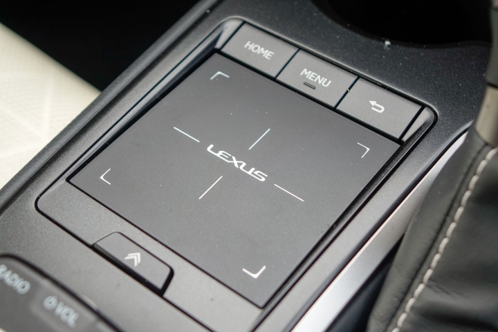 Lexus UX 250h (2019)