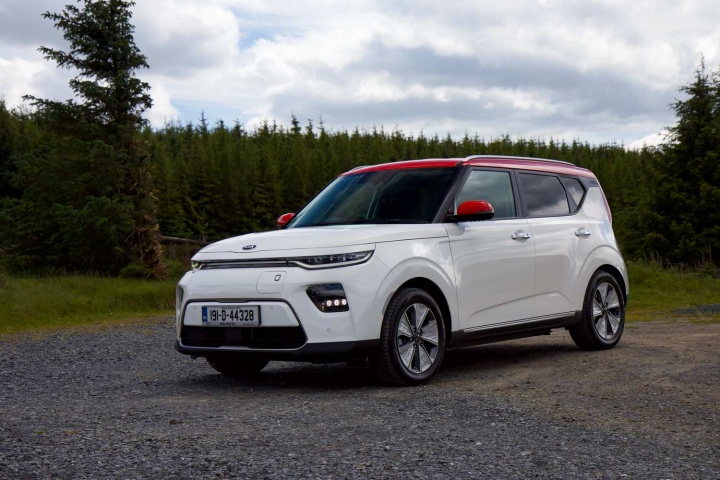 kia-e-soul-2019-reviews-complete-car