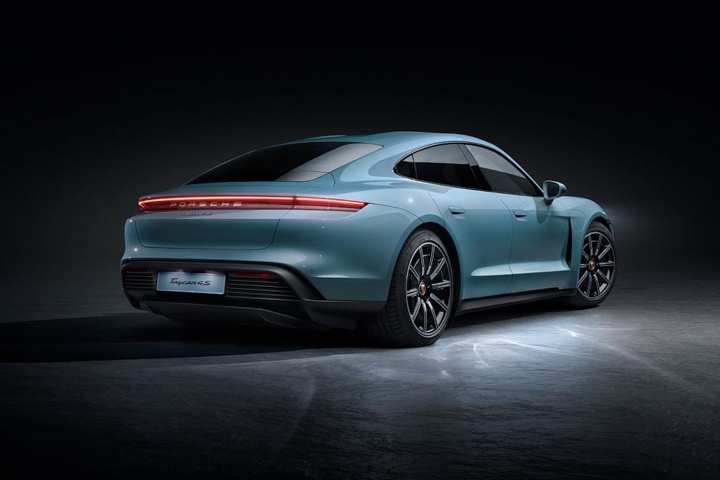 Porsche adds entry 4S to Taycan line