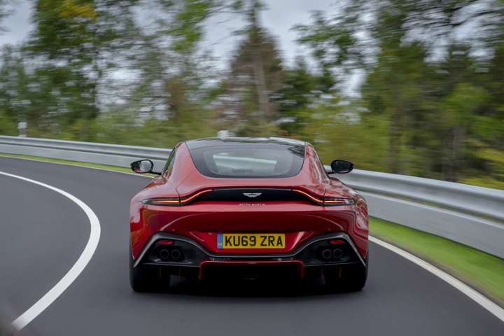 Aston Martin Vantage AMR manual (2020)