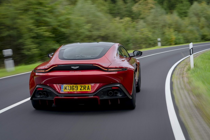 Aston Martin Vantage AMR manual (2020)