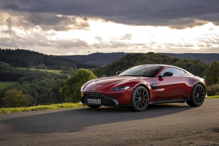 Aston Martin Vantage AMR manual (2020)