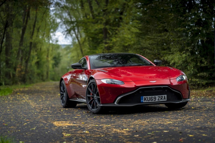 Aston Martin Vantage AMR manual (2020)