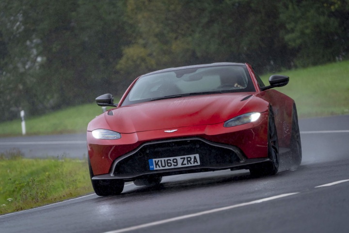 Aston Martin Vantage AMR manual (2020)