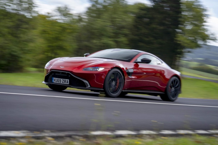 Aston Martin Vantage AMR manual (2020)