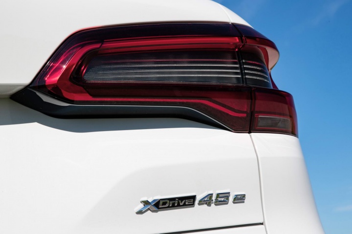 BMW X5 xDrive45e hybrid (2020)