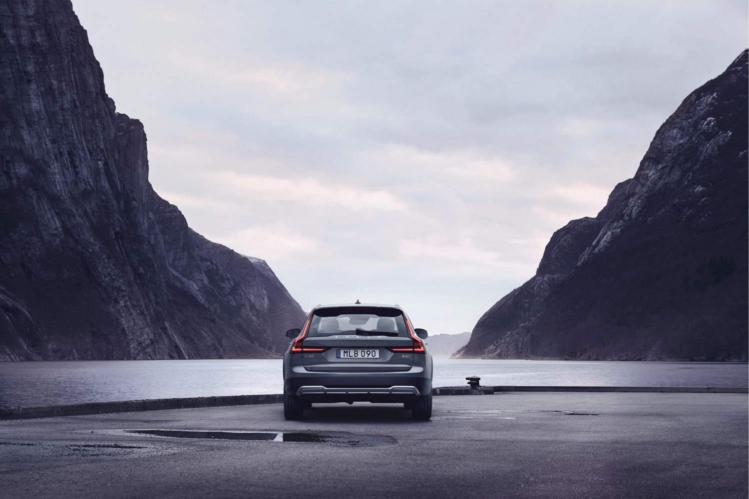 Updated Volvo S90 and V90