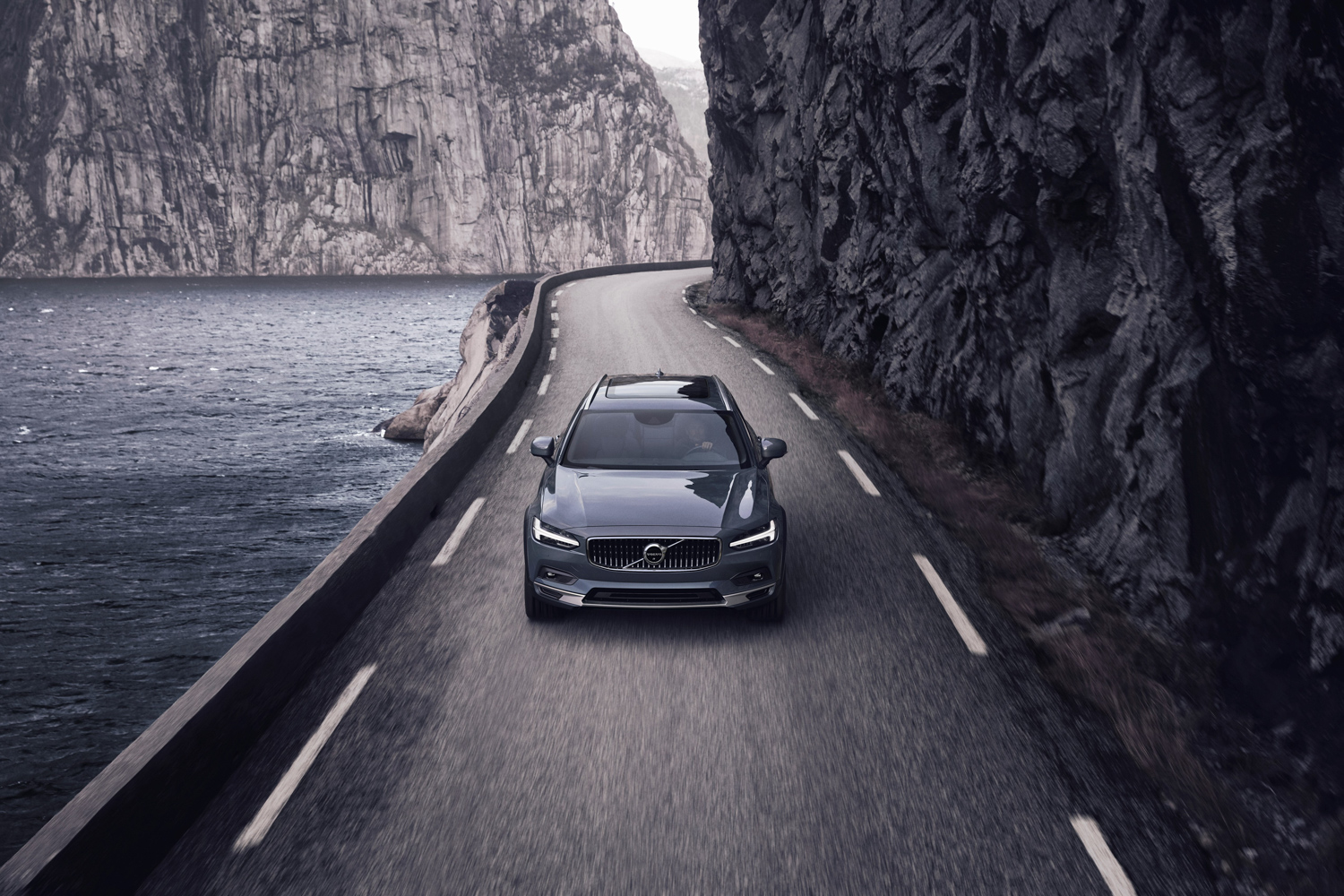 Updated Volvo S90 and V90