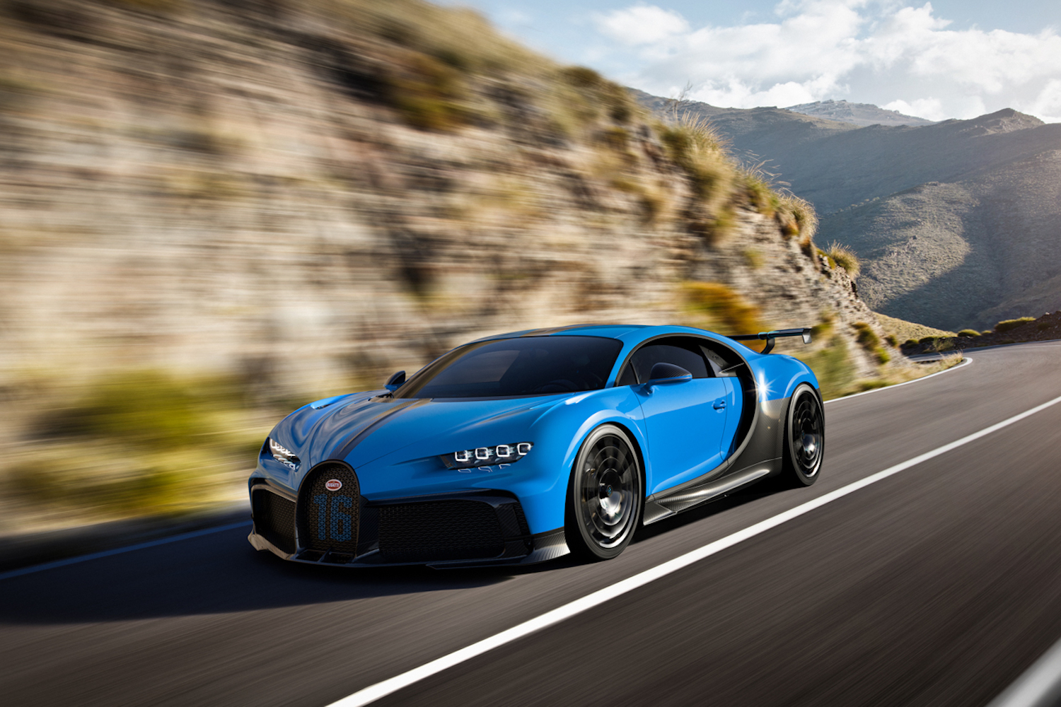 Bugatti Chiron Sport Driving