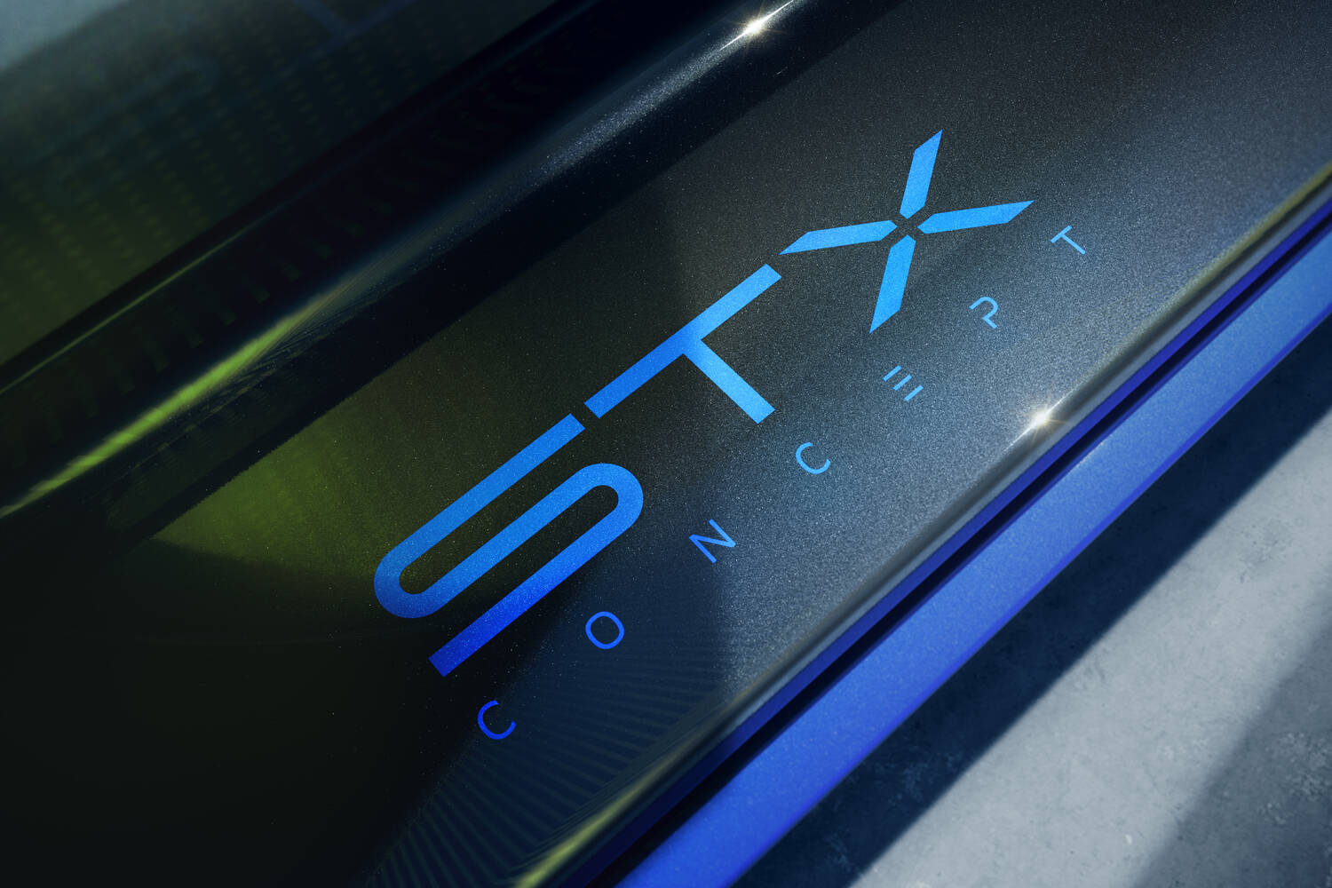 Opel STX concept teased for Paris Motor Show debut