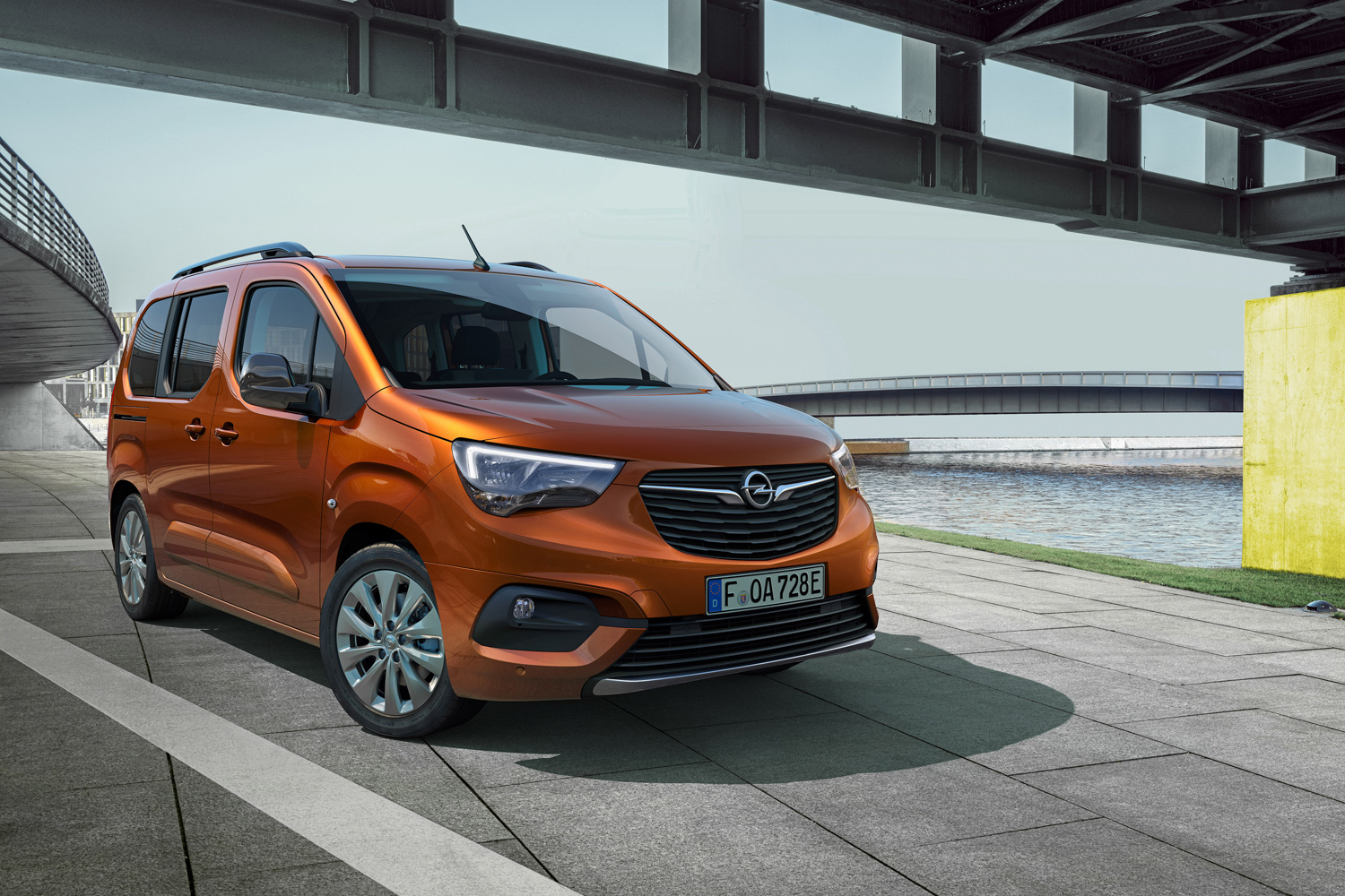 Car News | Opel Combo Life goes electric