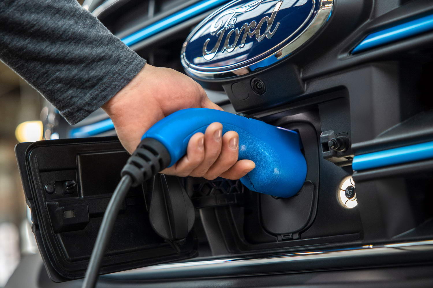 Car News | Ford says it's going 'all-in' on electric | CompleteCar.ie