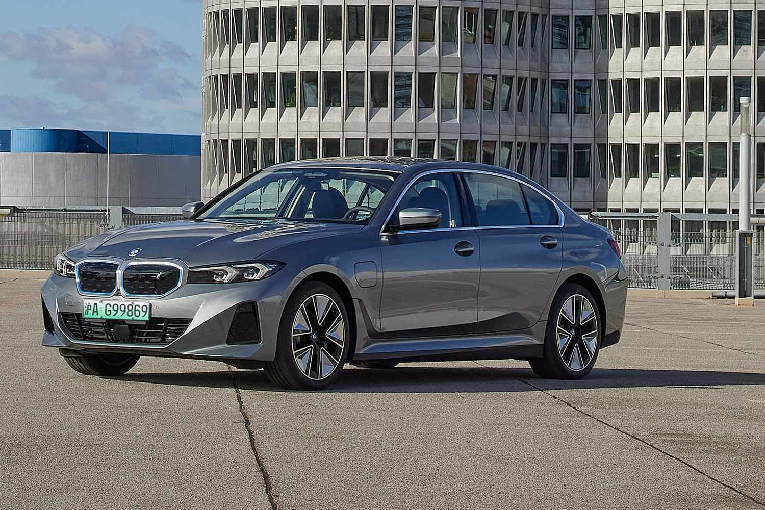 Car News | BMW makes its first all-electric 3 Series